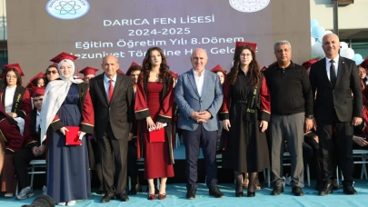 Darıca Fen Lisesi’nde mezuniyet coşkusu!