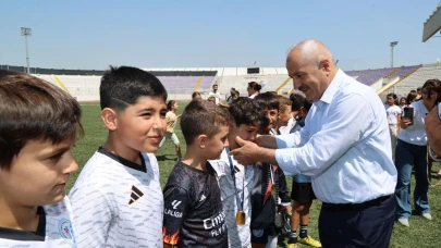 Başkan Büyükgöz Minik Sporcuları Yalnız Bırakmadı