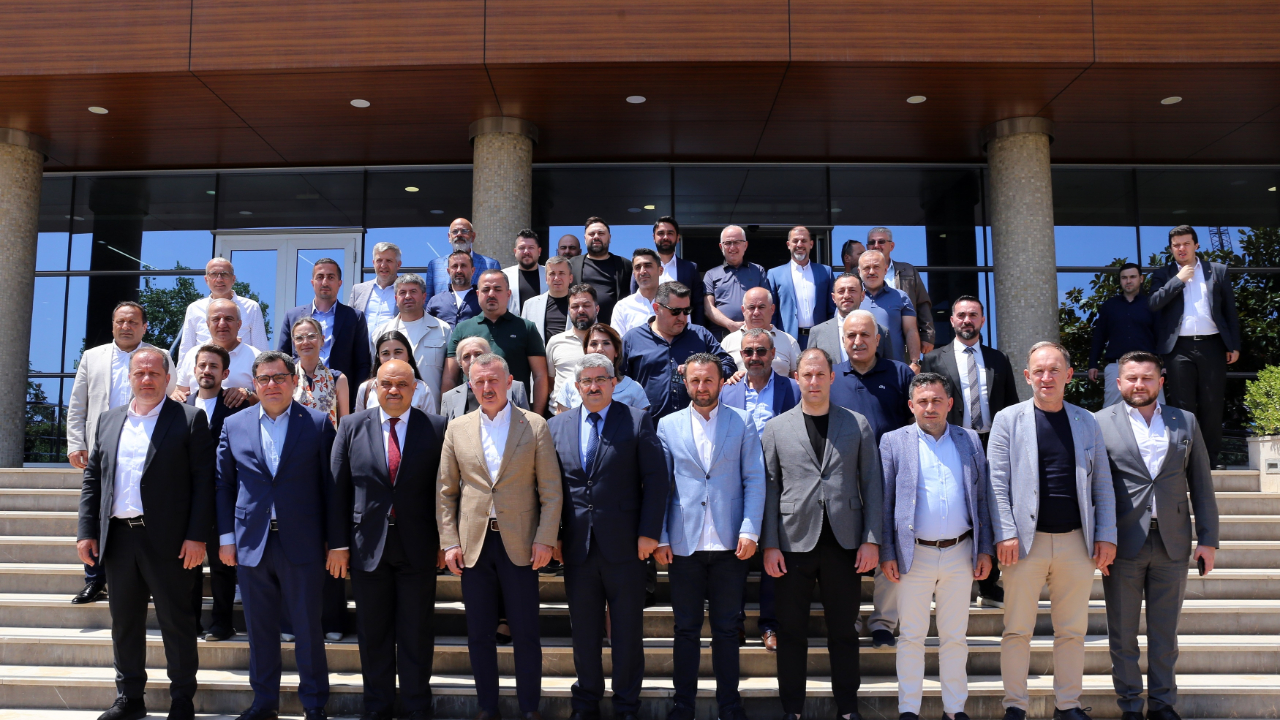 Başkan Büyükakın, KOTO Meclis Üyeleri ile istişare toplantısında bir araya geldi