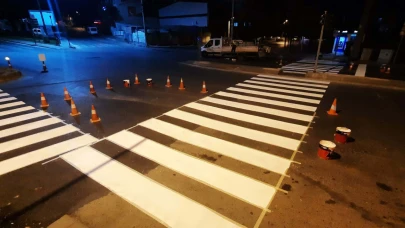 Öğrenciler yaya geçidi istedi, Büyükşehir hemen yaptı