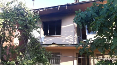 Kocaeli'de metruk binayı ateşe verdiler