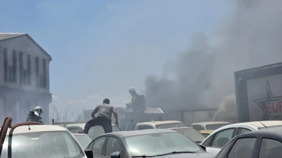 Otluk alanda çıkan yangın yediemin otoparkına sıçradı, 10 araç zarar gördü
