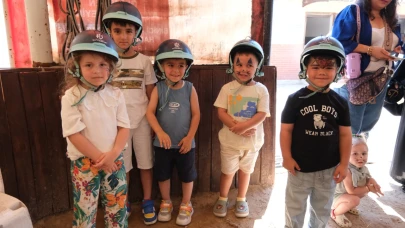 Yaz tatiline at üstünde ‘merhaba’ dediler
