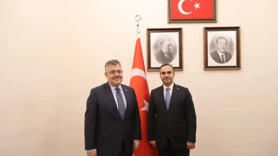 Tipioğlu’ndan Bakan Kacır’a ziyaret: Gündem Kocaeli’nin Sanayi Gücü