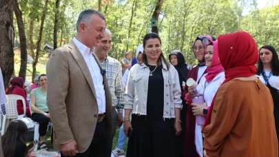 Başkan Büyükakın, Gebze’de annelerin pikniğine katıldı