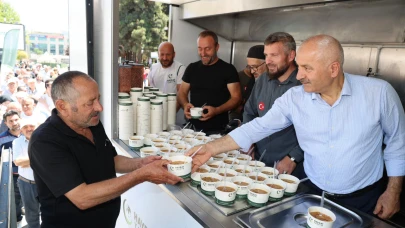 Başkan Büyükgöz'den aşure ikramı