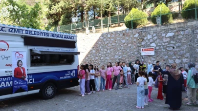 İzmit Belediyesi'nden Kur’an Kursu öğrencilerine ikram sürprizi