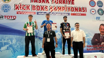 Kick boksta Çayırova’ya Türkiye şampiyonluğu geldi