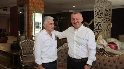 Büyükakın: Esnafımızla her zaman omuz omuzayız