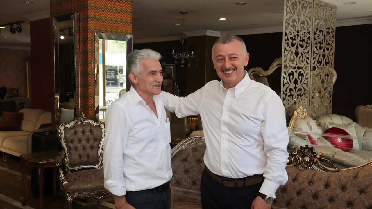 Büyükakın: Esnafımızla her zaman omuz omuzayız