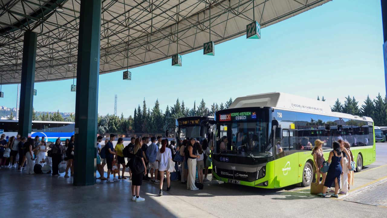 800CK, 1 ayda 46 bin vatandaşı sahillere taşıdı