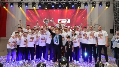 Şampiyon takım, şampiyon oyuncularını bırakmadı