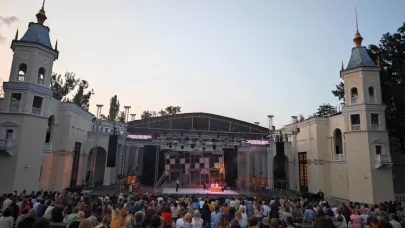 Kocaeli Şehir Tiyatroları, Dünya sahnesinde