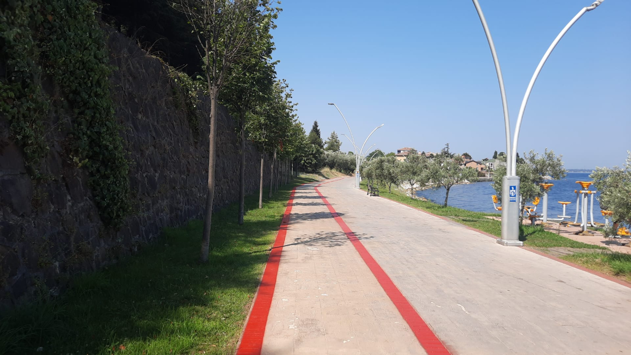 Büyükşehir, bisiklet yolu çizgilerini yeniliyor