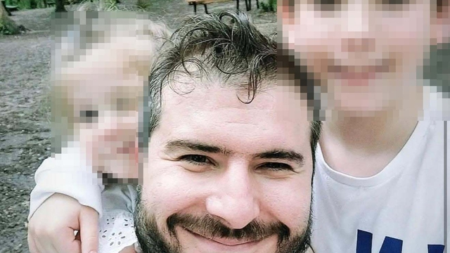 Eşinin yanında bıçaklanarak öldürüldü !
