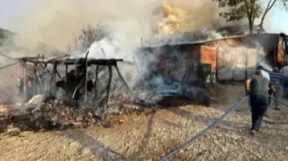 Depodaki 400 bin lira değerindeki saman ve yem balyası yandı