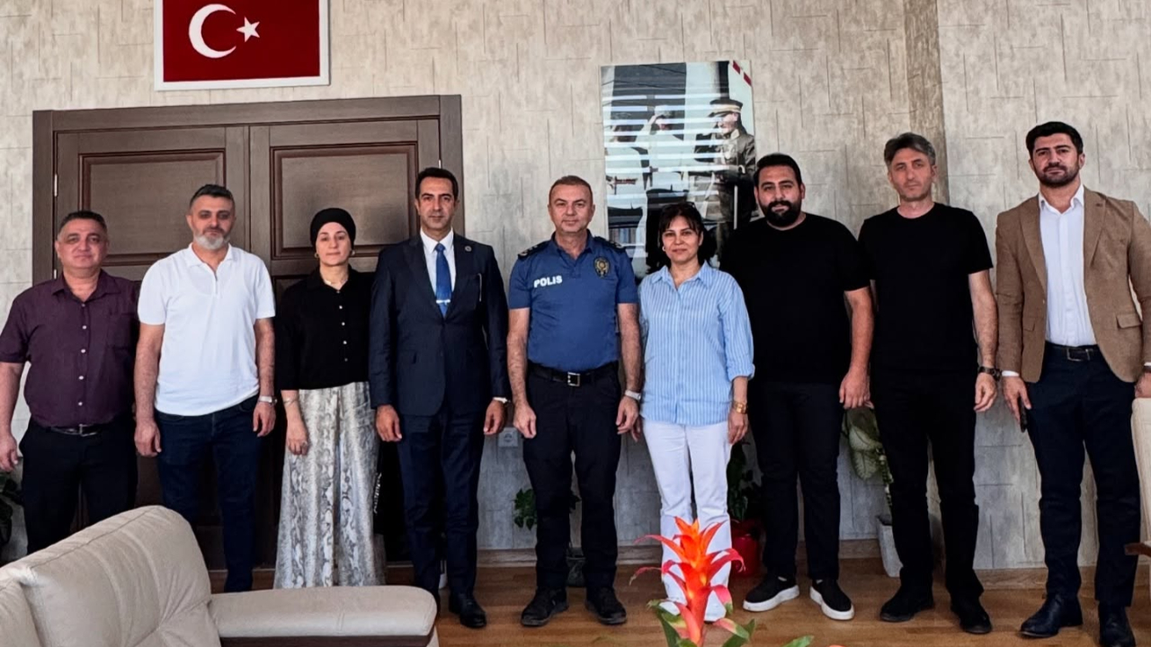 Anahtar Parti Darıca'dan yeni emniyet müdürüne ziyaret