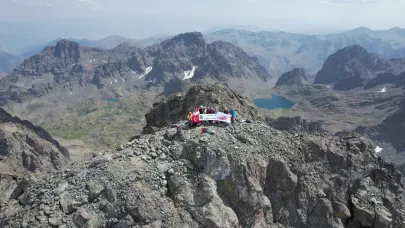 Kocaeli Dağcıları, Kaçkar ve Verçenik'in Zirvesinde!