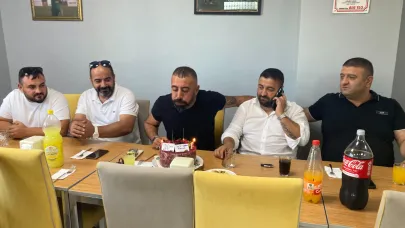 Başkan Sarı’ya sürpriz doğum günü kutlaması