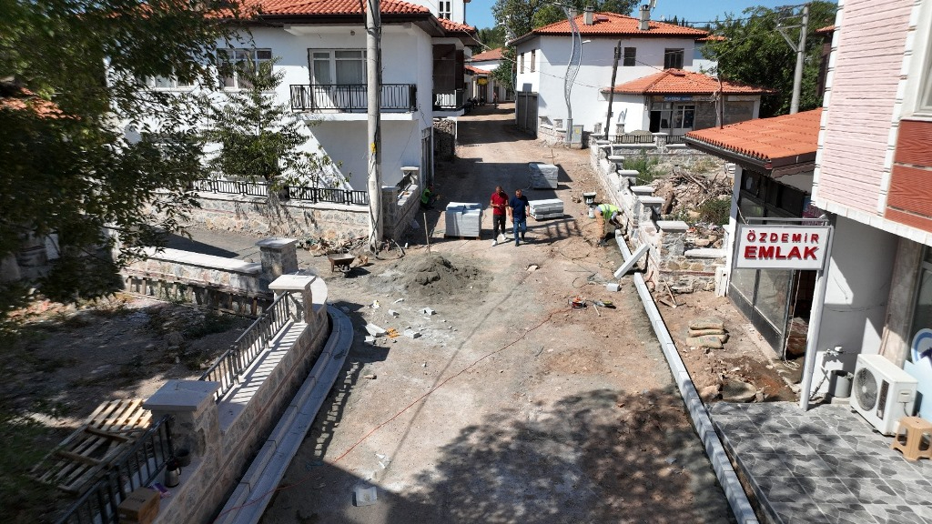 Dilovası’nda Tarihi Doku Korunarak Çalışmalar Sürüyor