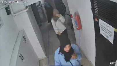 Hırsızlık amacıyla eve giren kadınlar kameraya yakalandı