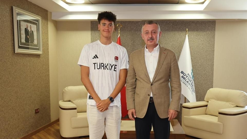 Başkan Büyükakın, Kocaelili şampiyonu kutladı