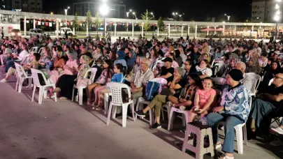 “Gülen Gözler” Milli İrade Meydanı’nda keyif verdi