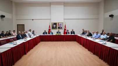 Sokak köpekleri için valilikte bir araya geldiler