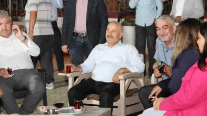 Başkan Büyükgöz ,Mollafenarili vatandaşlarla çay sohbetinde buluştu