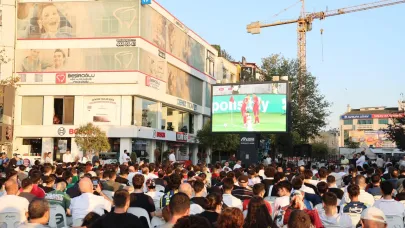 Gebze Kent Meydanı’nda Milli Maç Coşkusu!