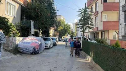 Çocuklarının gözü önünde babaya tokat atan cip sürücüsüne mahalle sakinlerinden tepki!