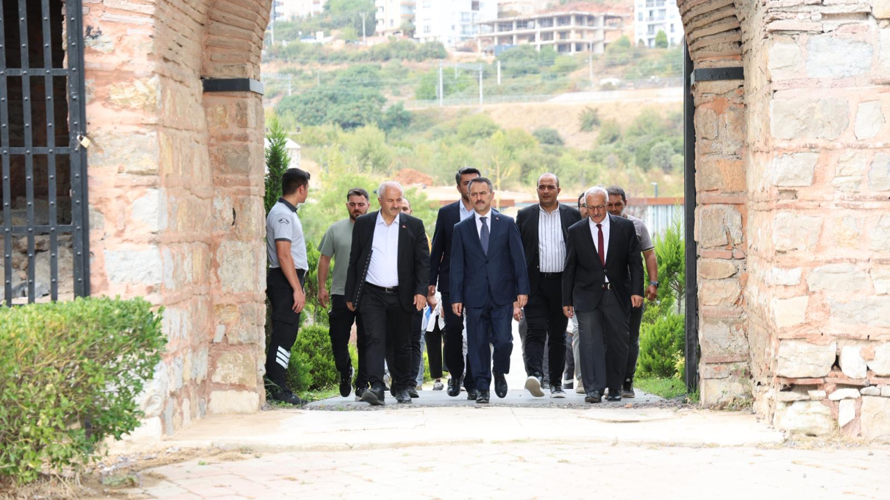 Vali Aktaş, Eskihisar Kalesi ve Osman Hamdi Bey Müzesi’nde İncelemelerde Bulundu
