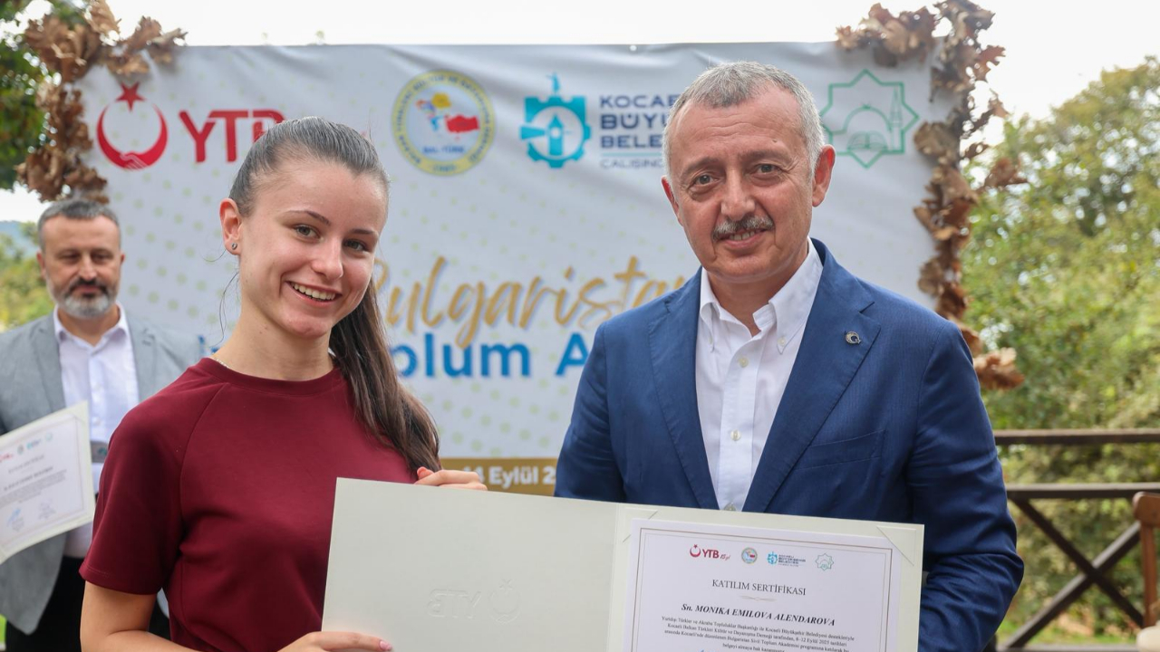 Büyükakın, soydaş gençlerle buluştu