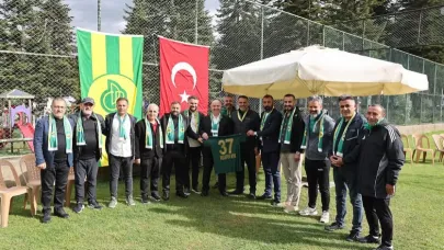 Başkan Bıyık ve Şakar, Darıca 1934 Gençlerbirliği’ni Bolu kampında ziyaret etti
