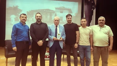 Denizyıldızları’nda futbolun tarihi ve gelecek perspektifi konuşuldu