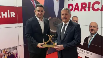 Darıca Belediyesi’nin TRADEF Fuarı’ndaki standına yoğun ilgi gösterildi