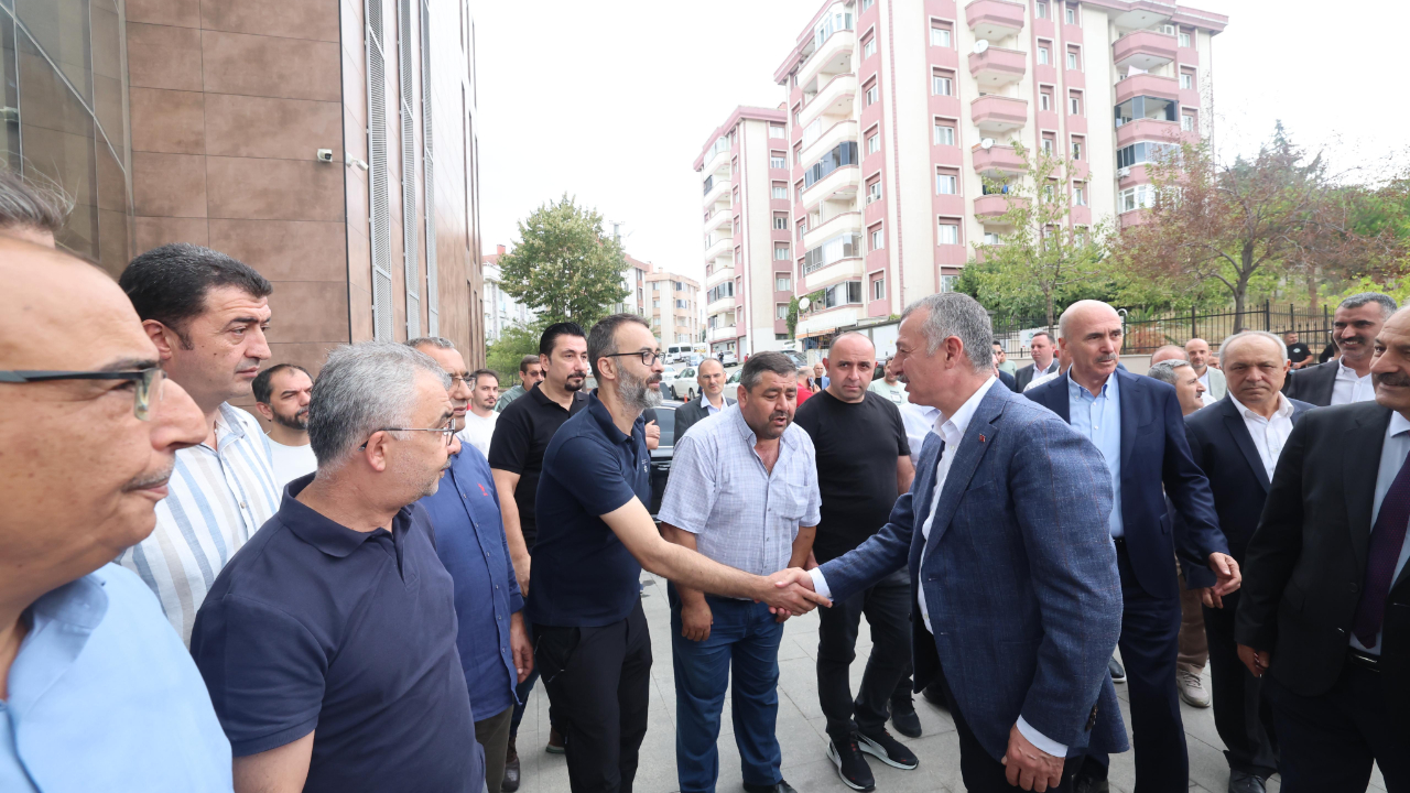 Başkan Büyükakın, Gebzeli servisçilerle bir araya geldi