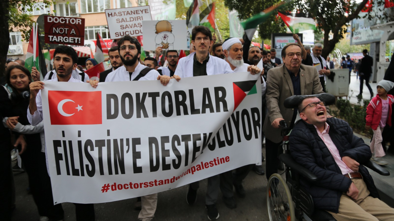 Kocaeli'de on binler, Sumud Filosu için tek yürek oldu