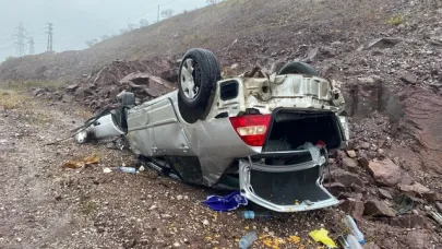 Şarampole devrilen otomobilin sürücüsü ağır yaralandı