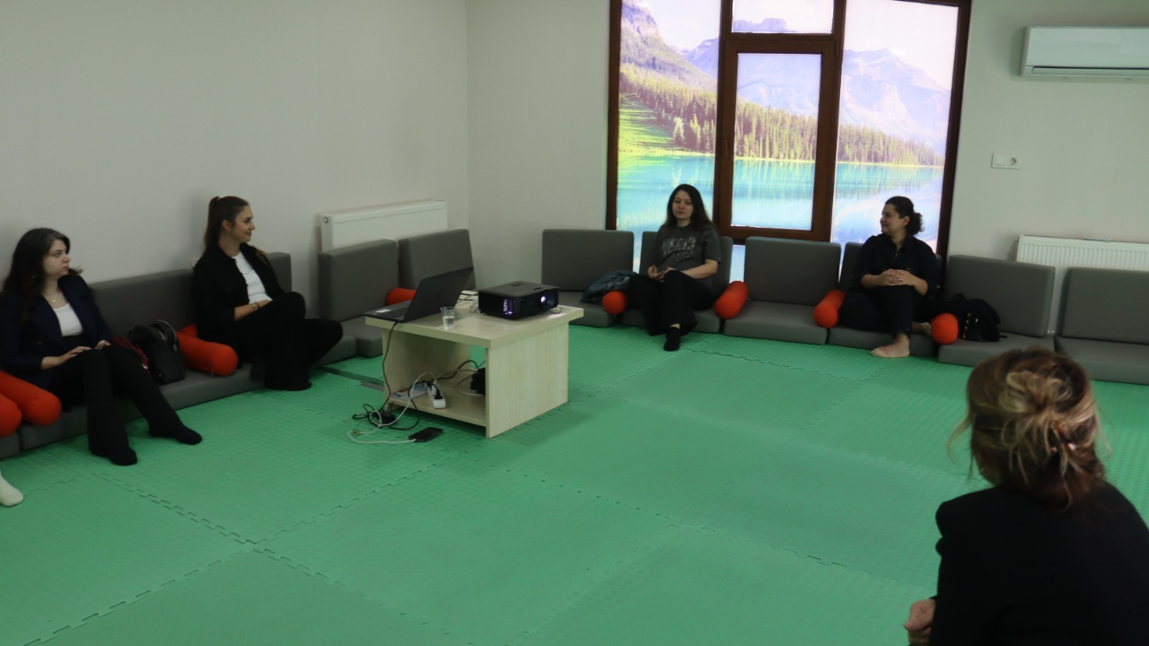 Gebelik ve Doğuma Hazırlık Programı İZGİM’de başladı