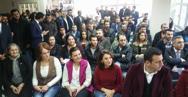 CHP'li gençler yeni başkanını seçti