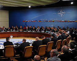 NATO&#8217;dan Suriye&#8217;ye uyarı!