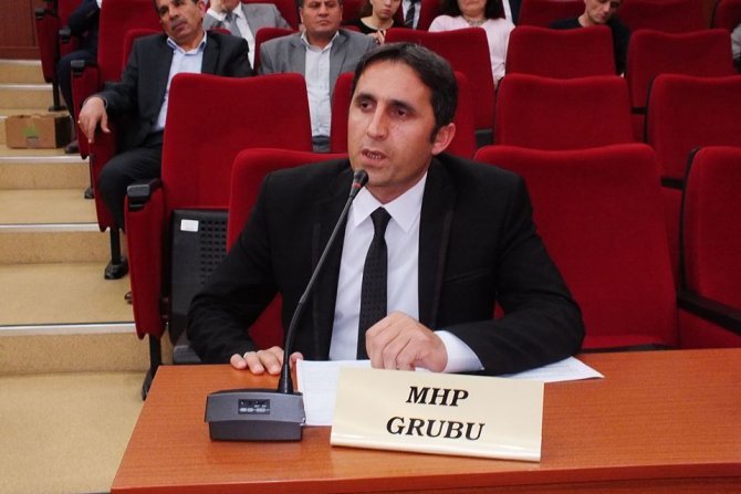 MHP'li Akbulut ilk kez mecliste