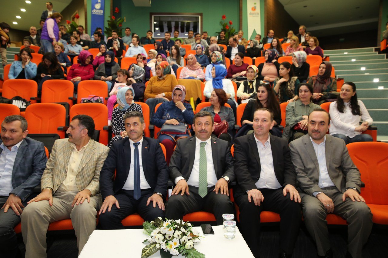 Darıca'da eğitim seminerleri sürüyor