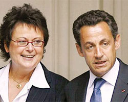 Sarkozy hakkında rüşvet iddiası!