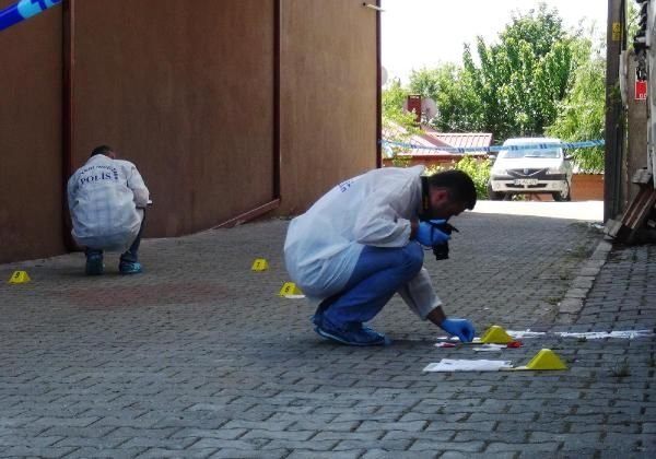 Kocelili polis, meslektaşını öldürdü