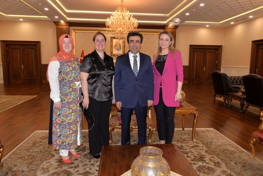 Diş Hekimlerinden valiye ziyaret