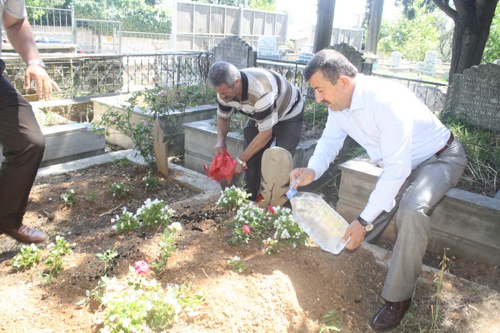 Darıca'da şehit mezarları ziyaret edildi