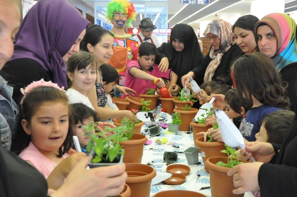 Darıca Park AVM'de çocuklar çok mutlu