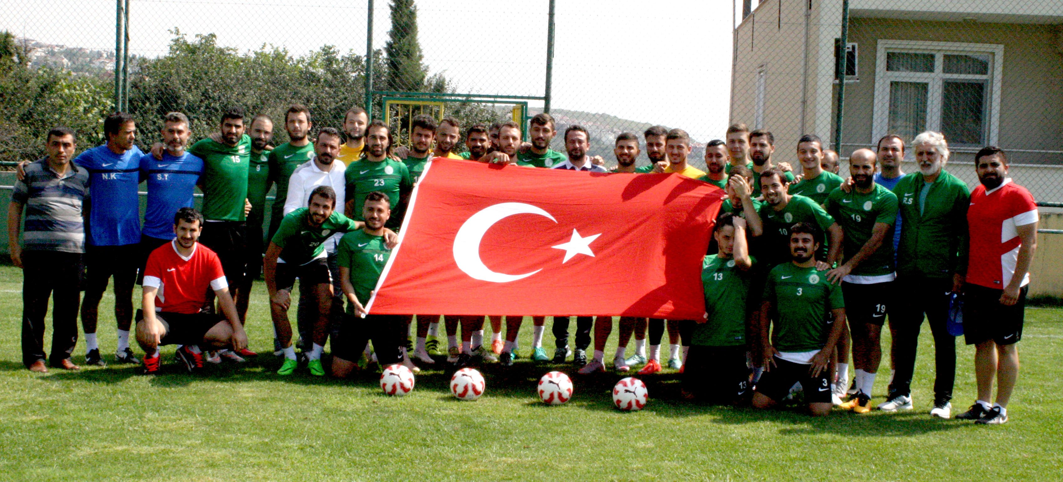 Darıcalı futbolculardan 30 Ağustos mesajı!